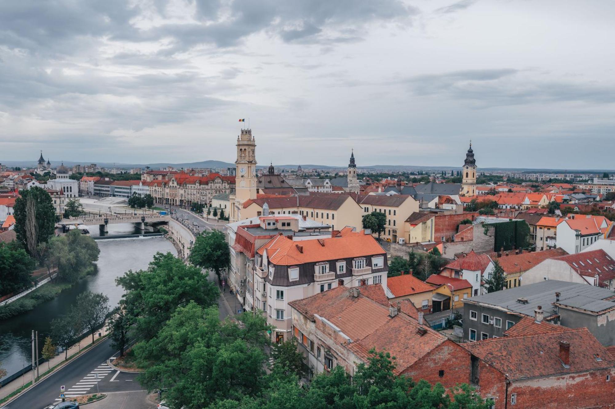 Ferienwohnung O-Zone Penthouse&Terrace Oradea Exterior foto