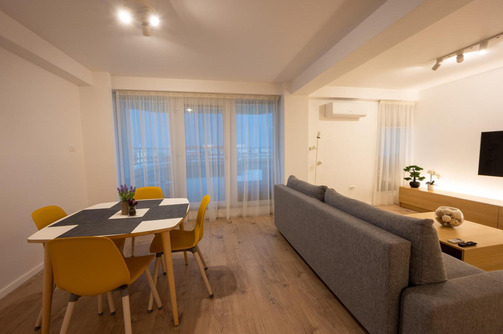 Ferienwohnung O-Zone Penthouse&Terrace Oradea Exterior foto