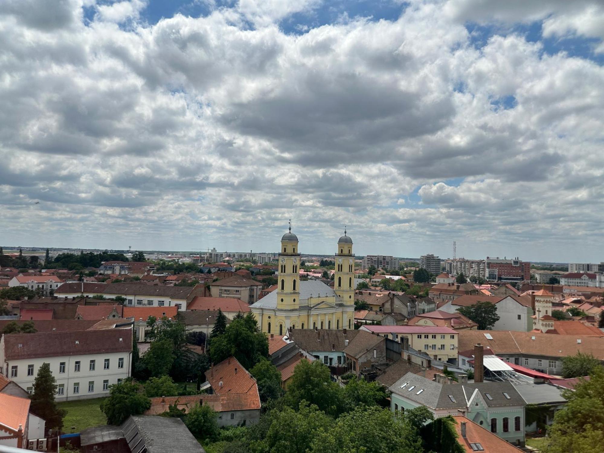 Ferienwohnung O-Zone Penthouse&Terrace Oradea Zimmer foto