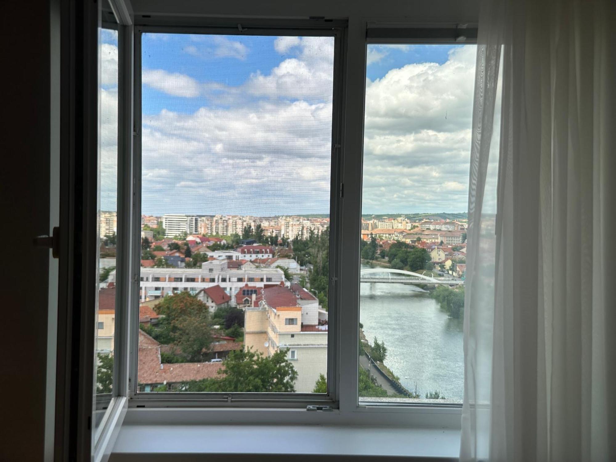Ferienwohnung O-Zone Penthouse&Terrace Oradea Zimmer foto